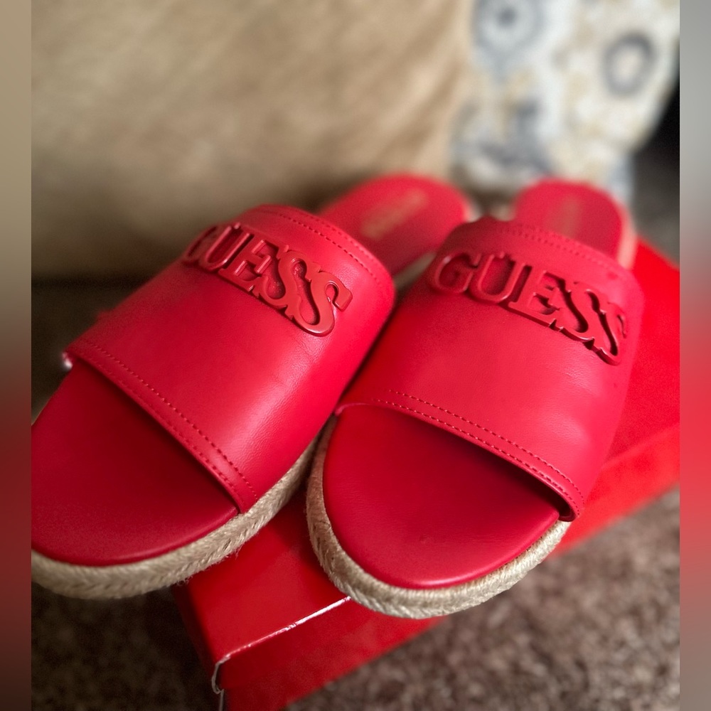 Guess sandals